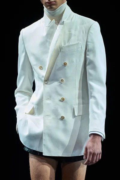 Look 13